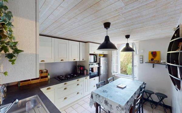 Maison à vendre    4 pièces • 94 m2 Saint-Martin-de-Seignanx