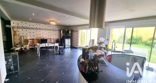 Maison à vendre 9 pièces 260 m² Saint-Saulve