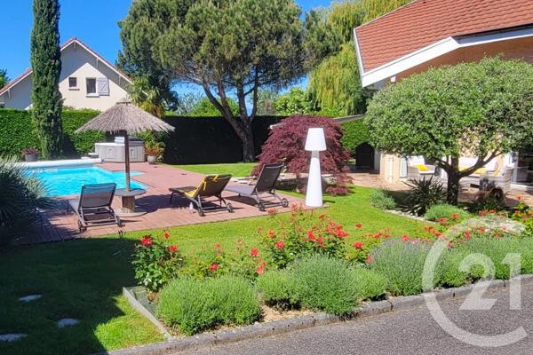 Maison à vendre  4 pièces - 131,90 m 2   PUBLIER  - 74