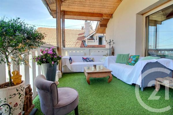 Maison à vendre  4 pièces - 131,90 m 2   PUBLIER  - 74