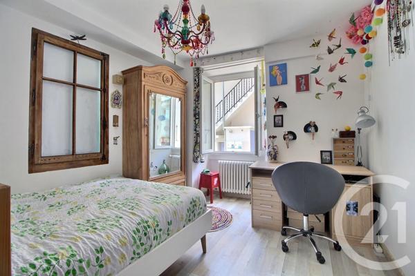 Maison à vendre  4 pièces - 131,90 m 2   PUBLIER  - 74