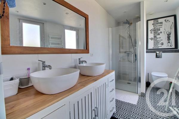 Maison à vendre  4 pièces - 131,90 m 2   PUBLIER  - 74