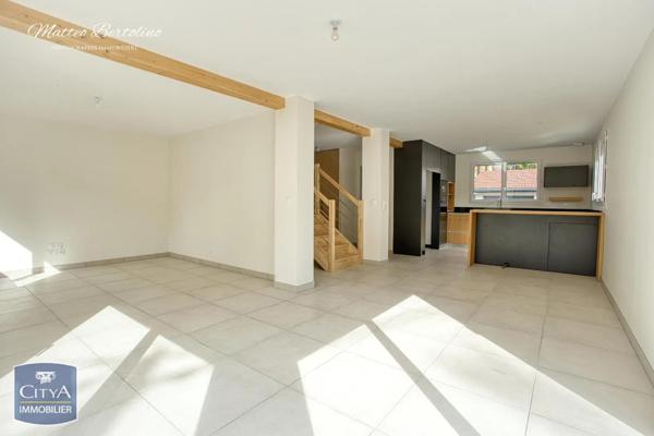 Maison à louer 5 pièces 120.69m² Viry (74580)