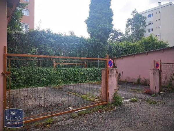 Parking à louer Saint-Julien-en-Genevois (74160)
