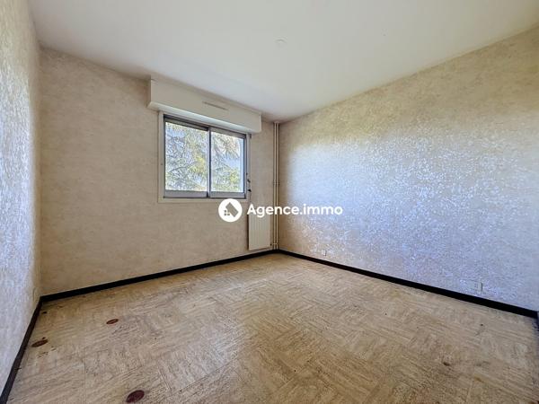À vendre - Appartement, 3 pièces situé à Tours (37200)
