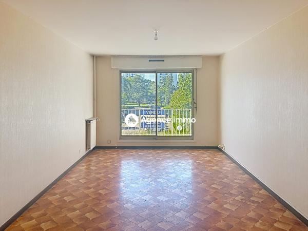 À vendre - Appartement, 3 pièces situé à Tours (37200)