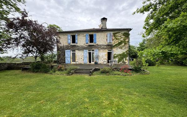 Maison à vendre    6 pièces •  Coudures