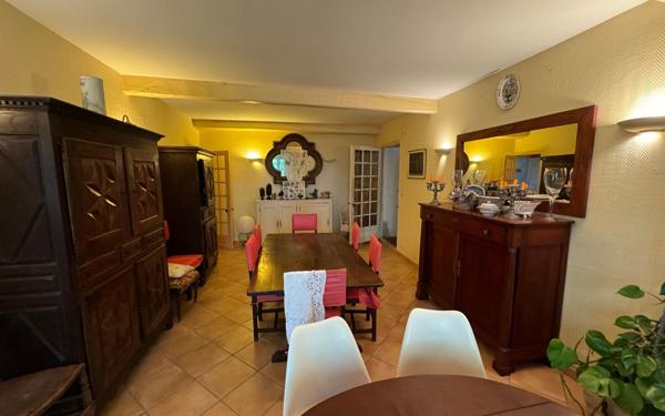 Maison à vendre    6 pièces •  Coudures