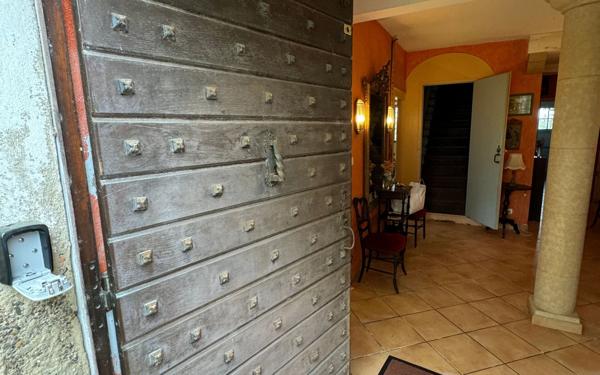 Maison à vendre    6 pièces •  Coudures