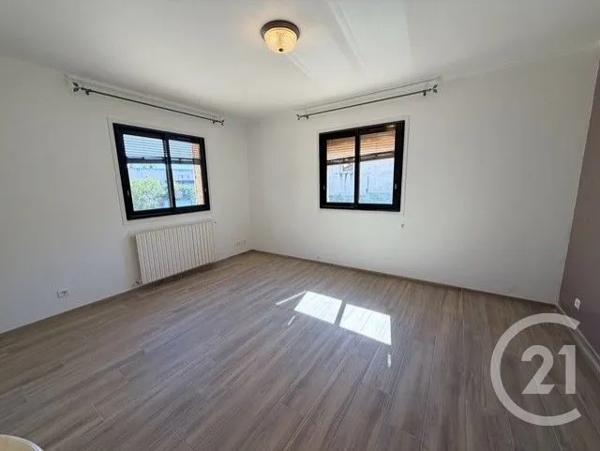 Maison à vendre  4 pièces - 118 m 2   VALBONNE  - 06