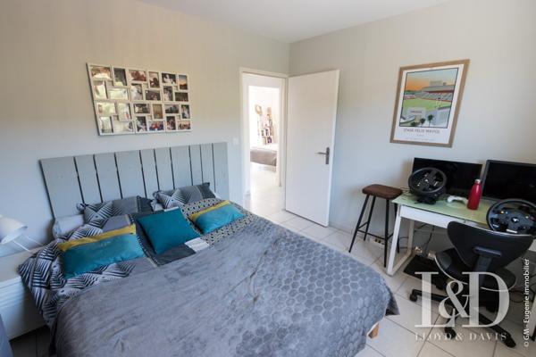 PROPRIÉTÉ 240m² AVEC PARC DE 9900m²