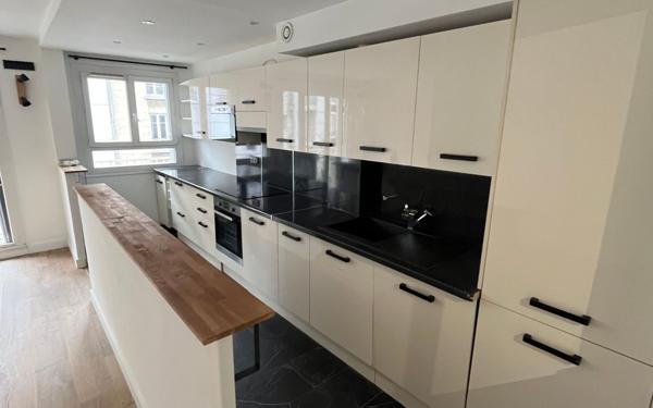 Appartement à louer    2 pièces • 53,05 m2 Paris 19