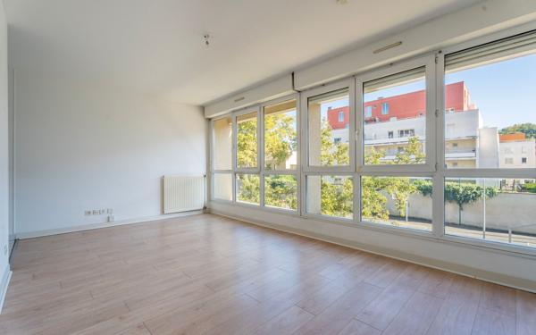 Appartement à vendre    1 pièce • 28,84 m2 Lyon 9