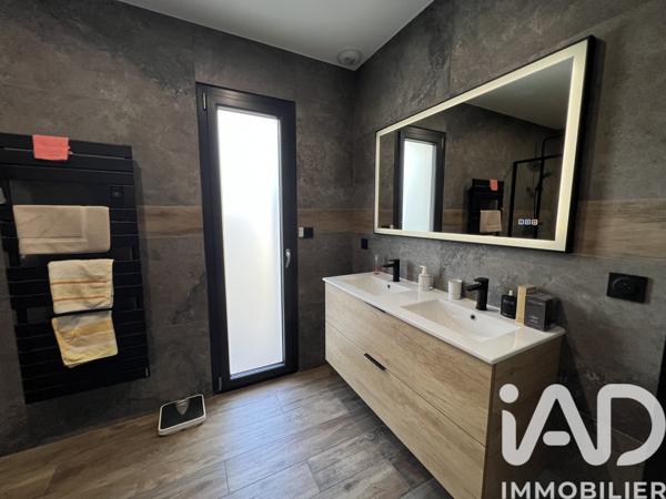 Maison à vendre 4 pièces 142 m² Sérignan