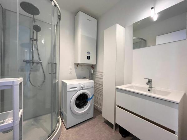 Appartement à louer    3 pièces •    Lille