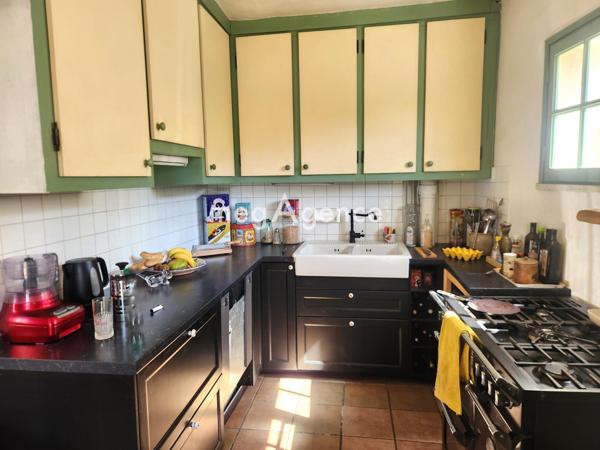 Maison à GUITRES, 33230 - 7 pièces 250m²