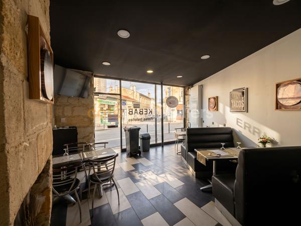 Vente
                Local commercial64 m² - TALENCE (33400)