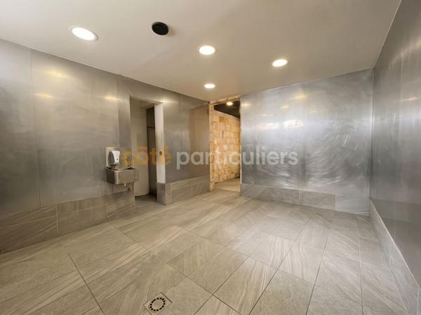 Vente
                Local commercial64 m² - TALENCE (33400)