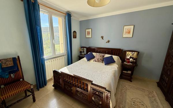 Maison à vendre    5 pièces •  Les Vans