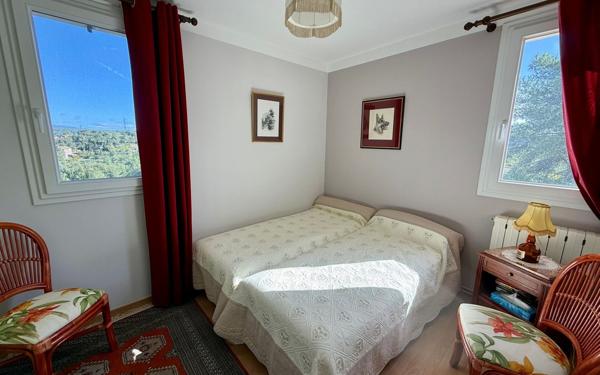 Maison à vendre    5 pièces •  Les Vans