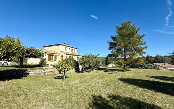 Maison à vendre    5 pièces •  Les Vans