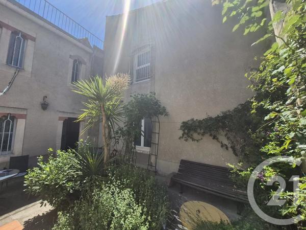 Maison à vendre  8 pièces - 290 m 2   AZILLE  - 11
