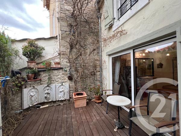 Maison à vendre  8 pièces - 290 m 2   AZILLE  - 11