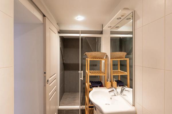 Appartement Paris 18 e - ABBESSES / RUE GABRIELLE