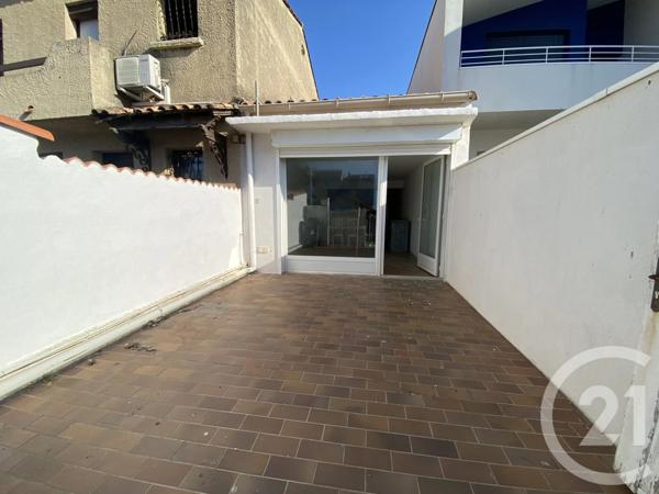 Maison à vendre  4 pièces - 74 m 2   MAUGUIO CARNON  - 34