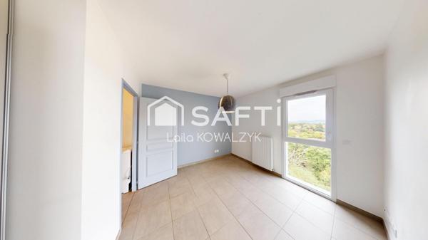 Grand T2 avec garage fermé