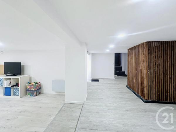 Maison à vendre  6 pièces - 176,70 m 2   GIGEAN  - 34