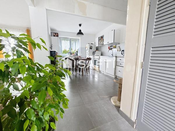 Maison avec jardin, garage et cave