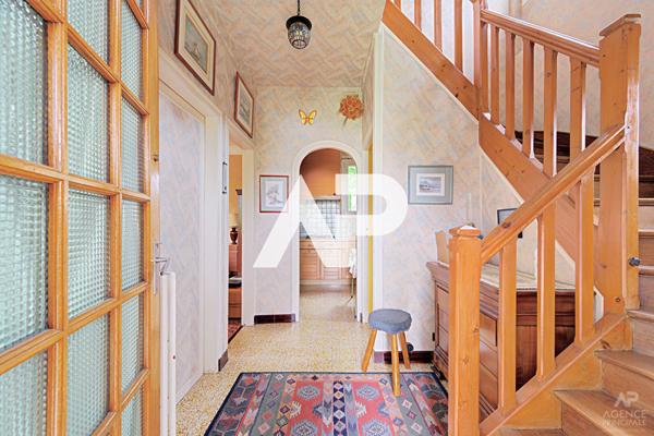 Maison Rueil Malmaison 4 pièce(s) 99 m2 €600 000 ** - Référence 19748