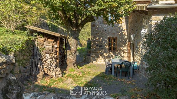 Ancienne ferme en pierre rénovée typique proche de Vals les bains