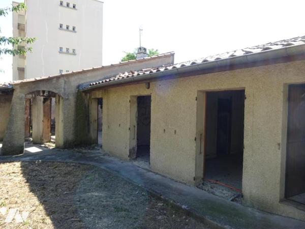 MAISON EN RUINE
