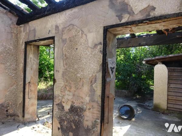 MAISON EN RUINE