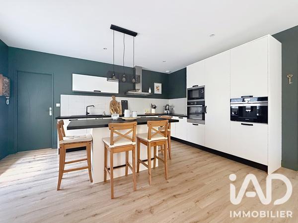 Maison à vendre 8 pièces 245 m² Istres