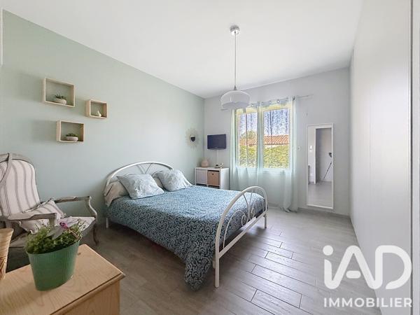 Maison à vendre 8 pièces 245 m² Istres