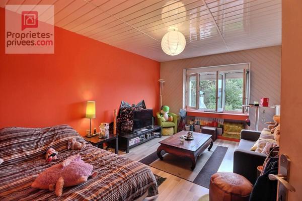 Maison de pays Hyper Centre Muron 6 pièces 171 m2 - 2 grands garages - belle parcelle de terrain close