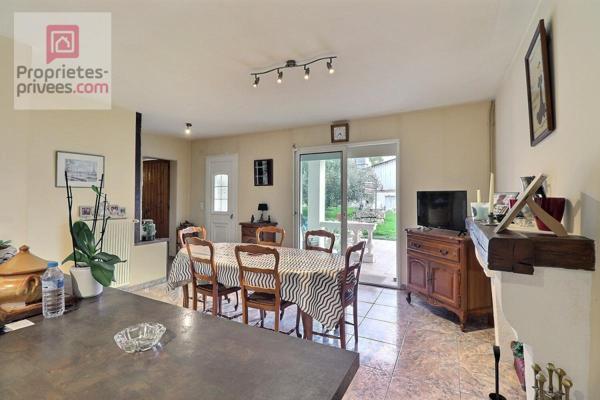 Maison de pays Hyper Centre Muron 6 pièces 171 m2 - 2 grands garages - belle parcelle de terrain close