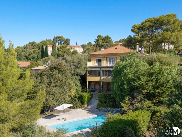 Propriété - À vendre - 388 m² - HYERES | The Door Man