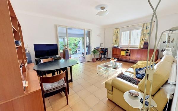 Maison à vendre    4 pièces • 111 m2 Roquefort-les-Pins