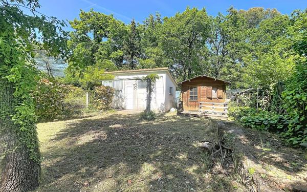 Maison à vendre    4 pièces • 111 m2 Roquefort-les-Pins