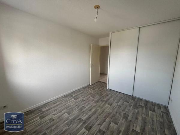 Appartement à louer 3 pièces 56.95m² Castres (81100)
