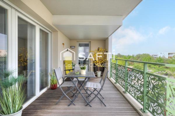 Appartement T3 avec terrasse, garage double