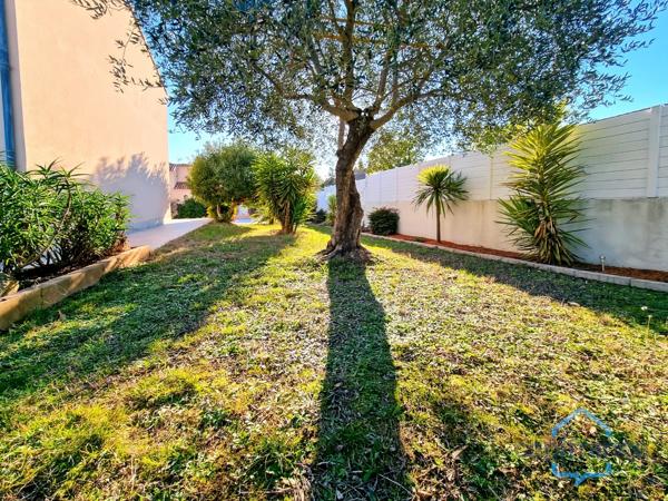 Villa individuelle de 222m² - 8 pièces avec véranda sur terrain arboré de 830m² - Piscine - DPE B