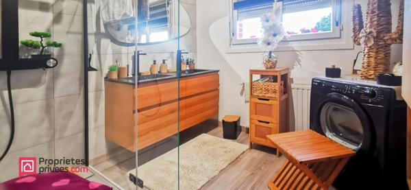 Maison plain pied  sur 1229 m² de terrain