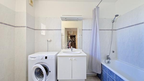 Grand T2 Martigues 47.54 m2 TERRASSE VUE DEGAGEE