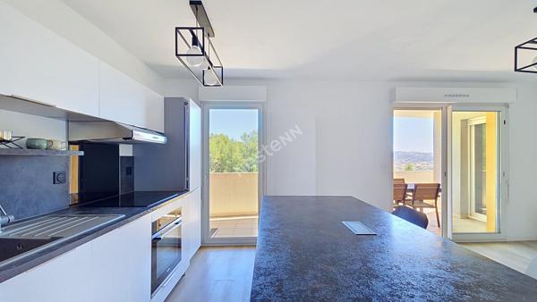 Grand T2 Martigues 47.54 m2 TERRASSE VUE DEGAGEE