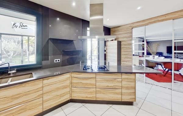 À vendre – Villa Kaufman & Broad avec véranda haut de gamme – 190 m² – Grand jardin paysager – 77600 Bussy-Saint-Georges